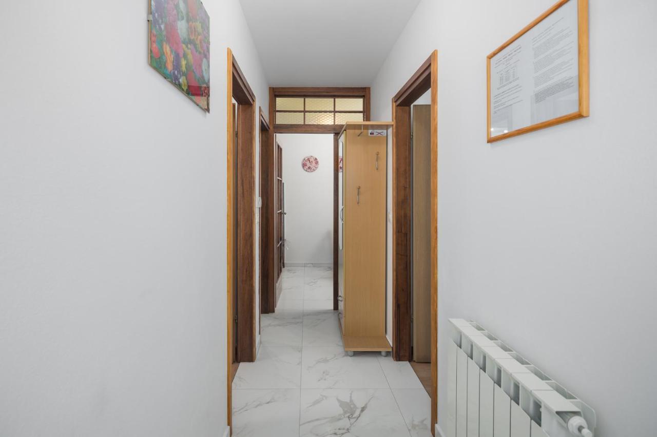 Elena Apartment Porec Bagian luar foto